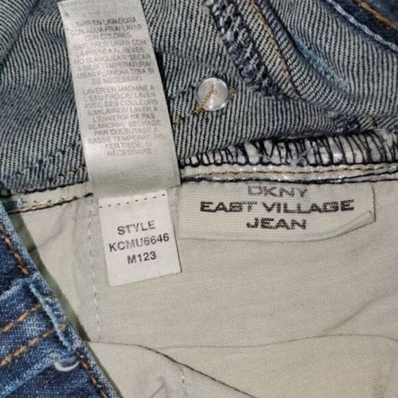 DKNY Jeans East Village Embroidered Sz. 2 Blue Jeans w Pockets - Picture 8 of 12